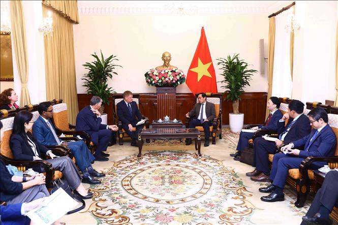 Bộ trưởng Bùi Thanh Sơn tiếp Đoàn Hội đồng kinh doanh EU &amp;amp;amp;#8211; ASEAN và Hiệp hội Doanh nghiệp châu Âu tại Việt Nam